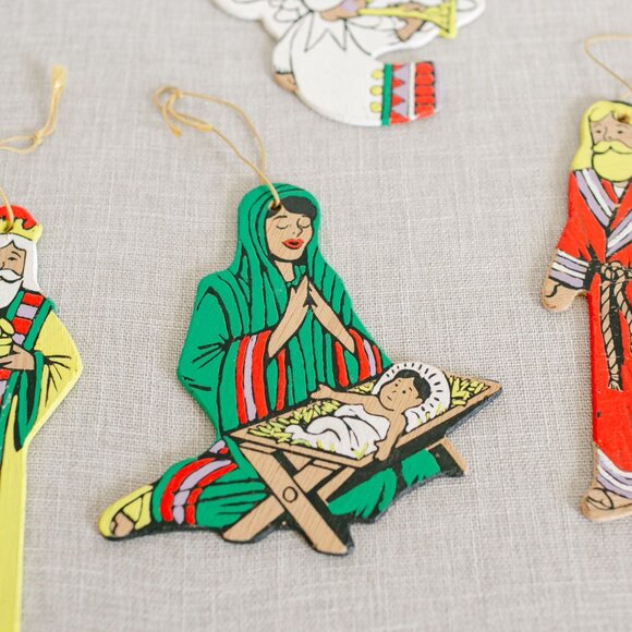 Vintage Nativity Hand Painted Wood Ornaments - Set of 7 with Mary, Jesus + More - Picture 4 of 8